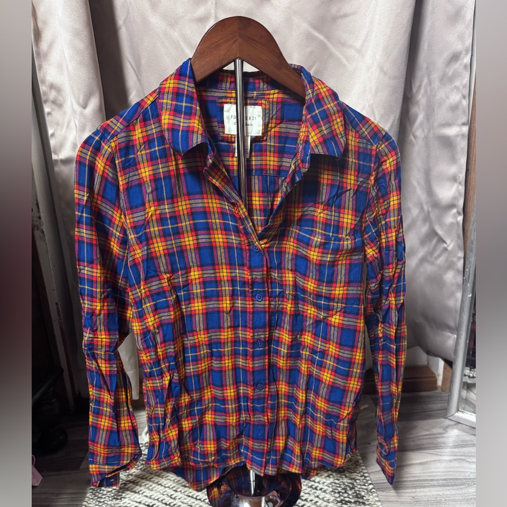 Forever 21 red plaid sleeveless flannel shirt small